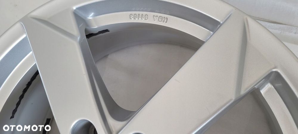 FELGI RIAL TOYOTA RAV4 IV 7,5x18 18 ET45 5X114,3 60,1 - 8