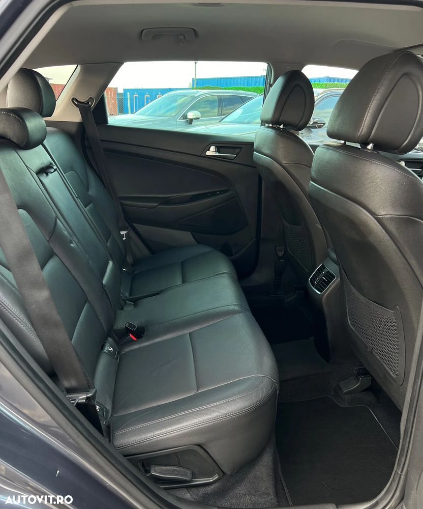 Hyundai Tucson blue 1.7 CRDi 2WD Style - 17