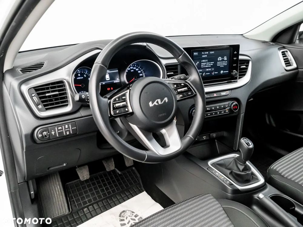 Kia Ceed 1.5 T-GDI M - 20