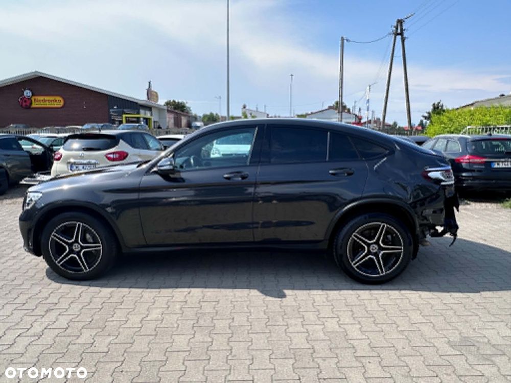 Mercedes-Benz GLC 220 d 4Matic 9G-TRONIC AMG Line - 4