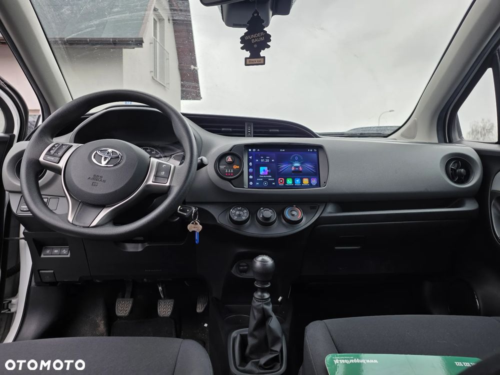 Toyota Yaris 1.5 Active - 11