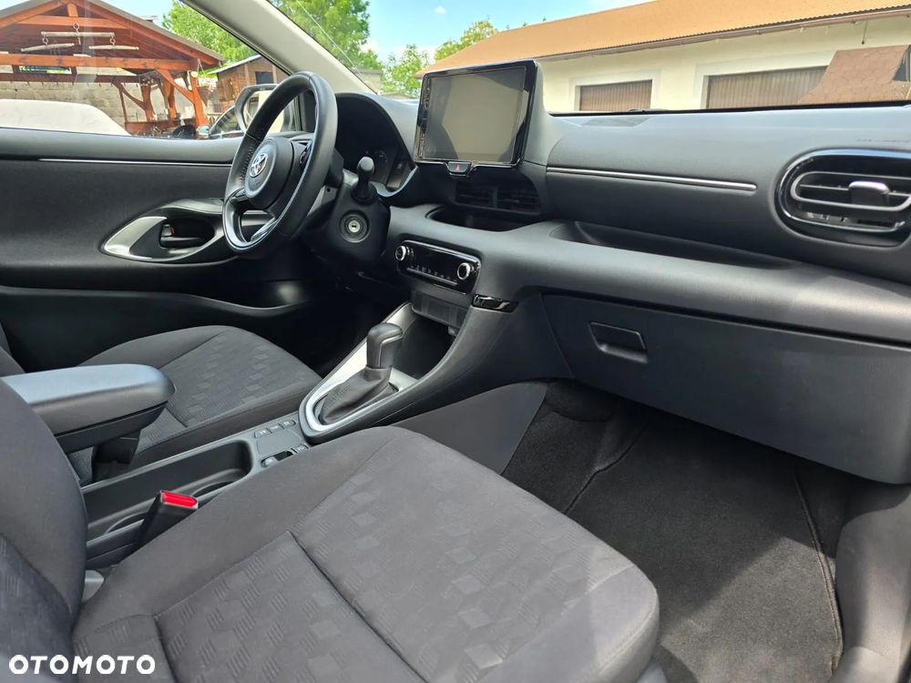 Toyota Yaris Hybrid 1.5 Selection Style - 19