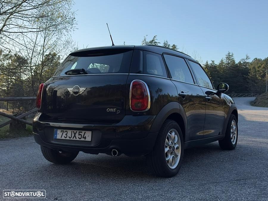 MINI Countryman One D - 5