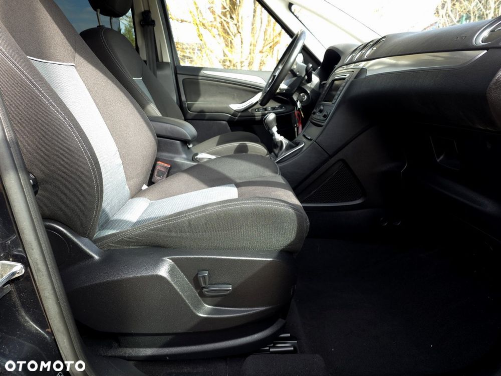 Ford S-Max 2.0 TDCi Trend - 17