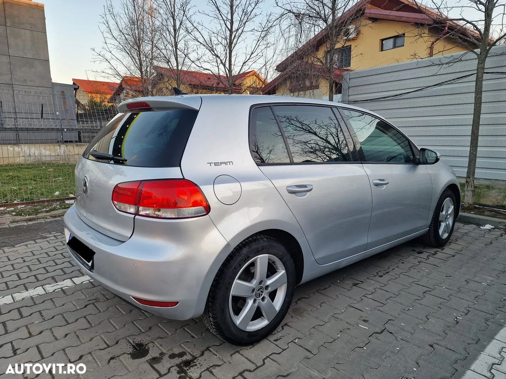 VOLKSWAGEN Golf 2011 — imagine 7