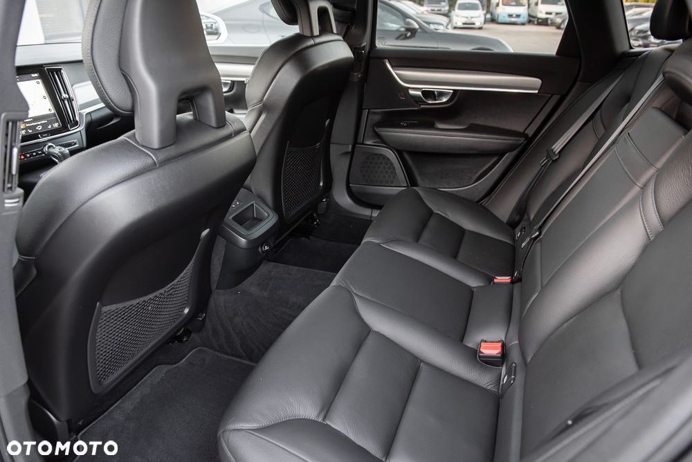 Volvo V90 D3 AWD Geartronic Inscription - 17
