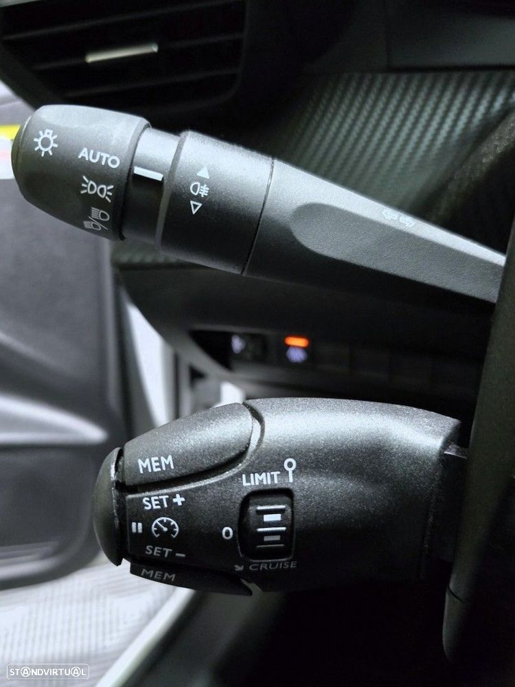 Peugeot e-208 50 kWh Allure Pack - 20