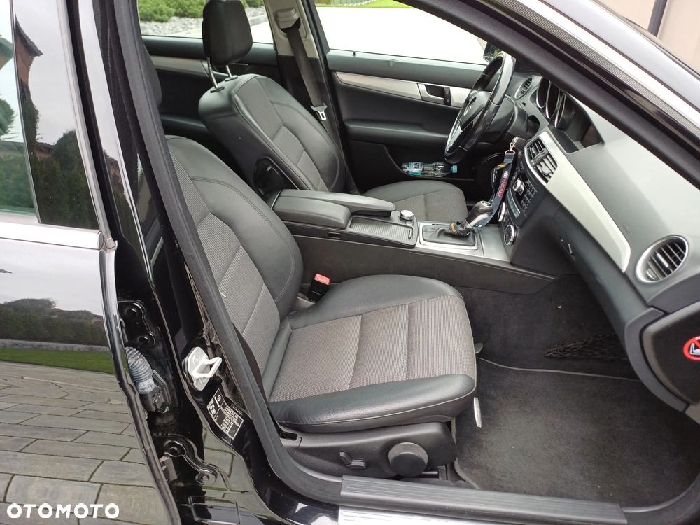 Mercedes-Benz Klasa C 220 T CDI 7G-TRONIC Avantgarde Edition - 7