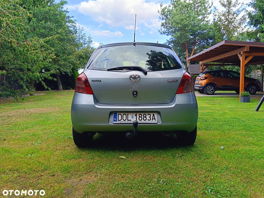 Toyota Yaris 1.3 VVT-i Sol - 5
