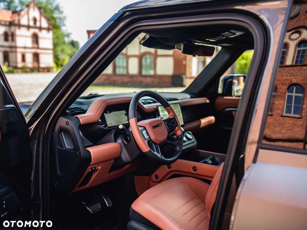 Land Rover Defender 110 P635 OCTA - 7