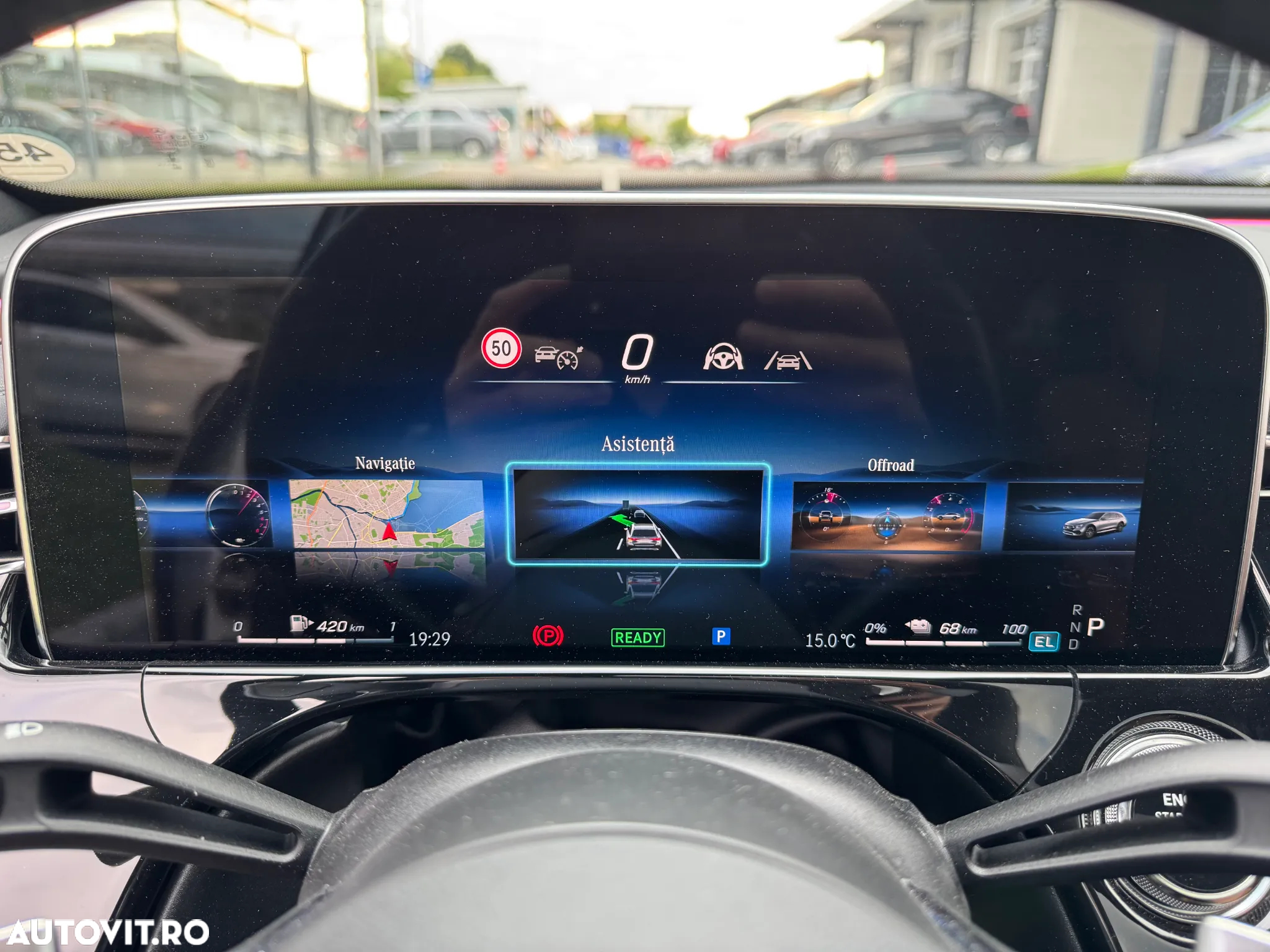 Mercedes-Benz E 300 Hybrid de All-Terrain 4MATIC Aut. - 29
