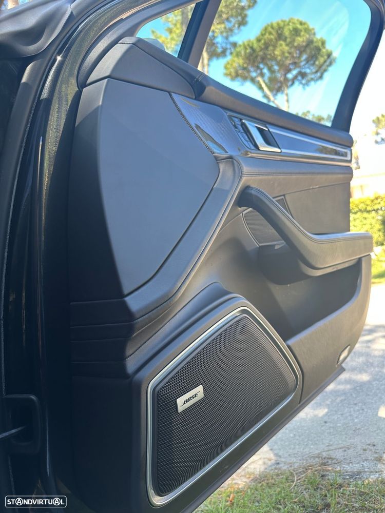 Porsche Panamera Sport Turismo - 25