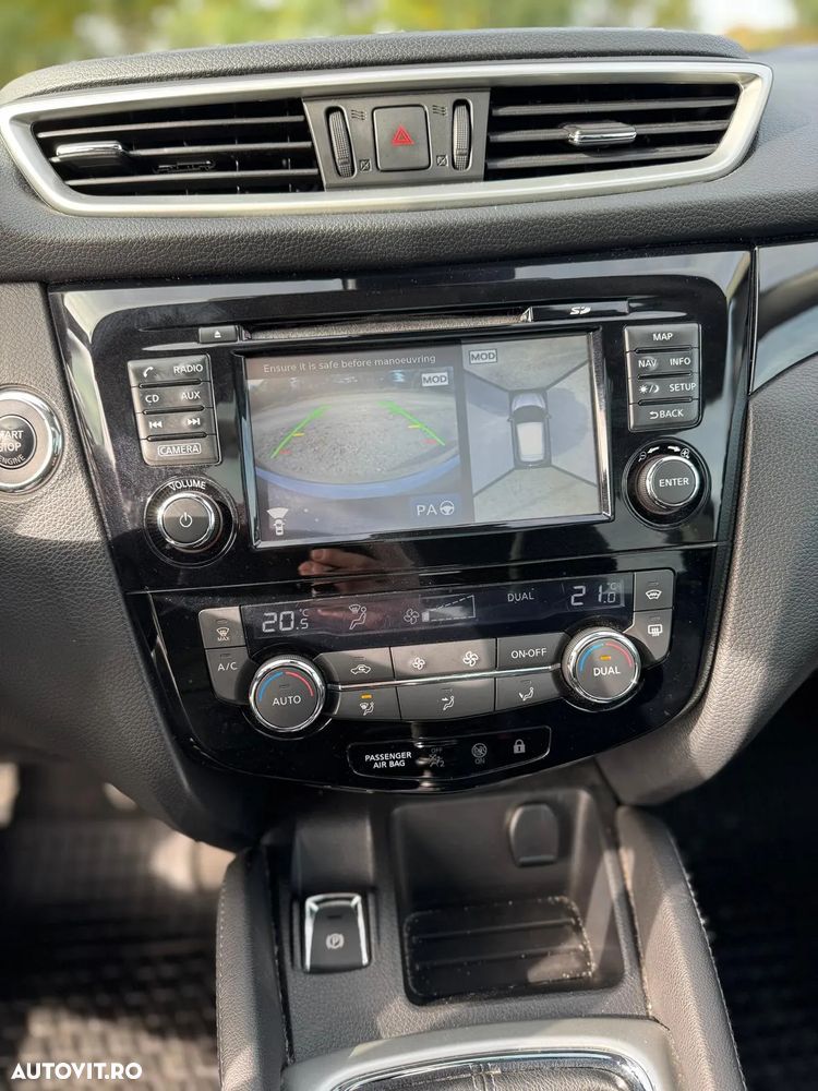 Nissan Qashqai 1.6 DCI TEKNA - 9