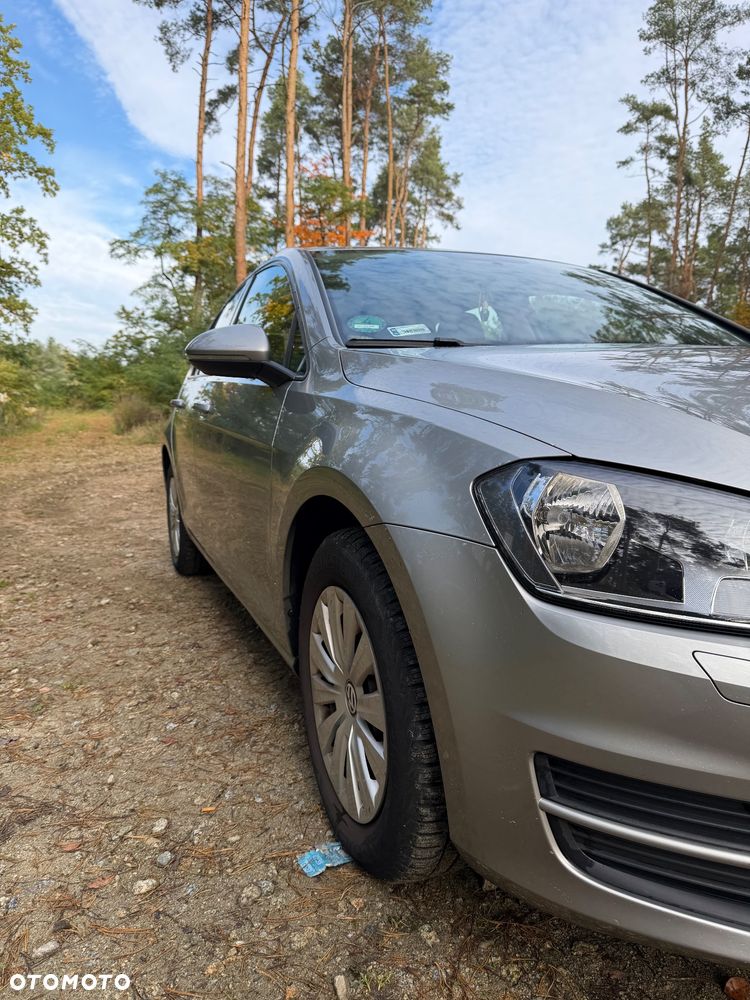 Volkswagen Golf - 5