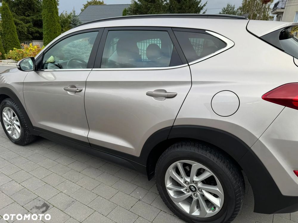 Hyundai Tucson blue 1.7 CRDi 2WD Trend - 37