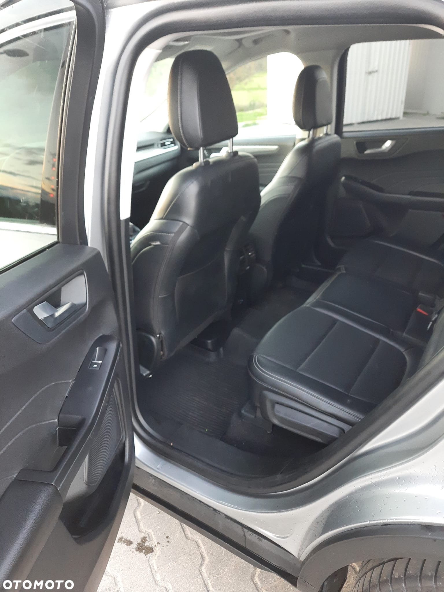 Ford Escape 2.0 EcoBoost AWD Titanium - 9