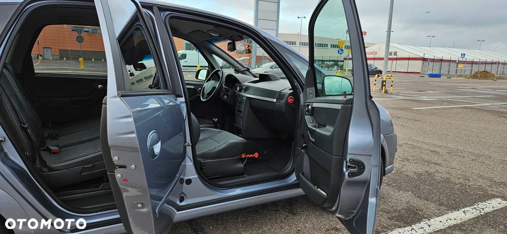 Opel Meriva 1.6 Cosmo - 10