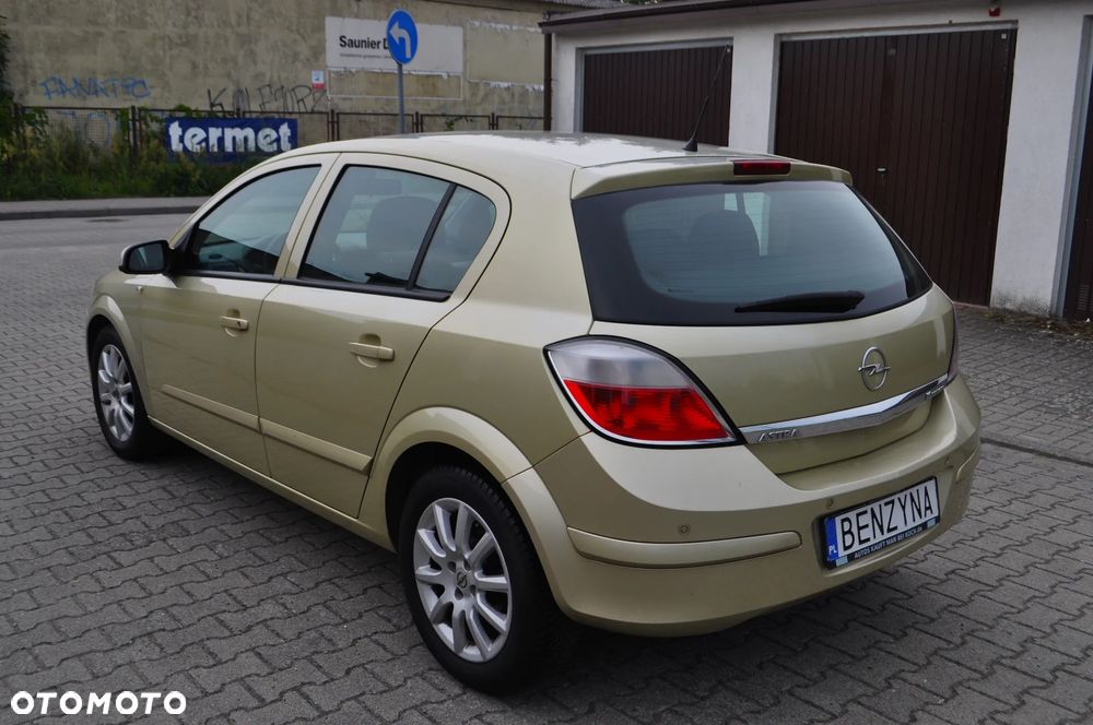 Opel Astra 1.6 Edition Plus - 4