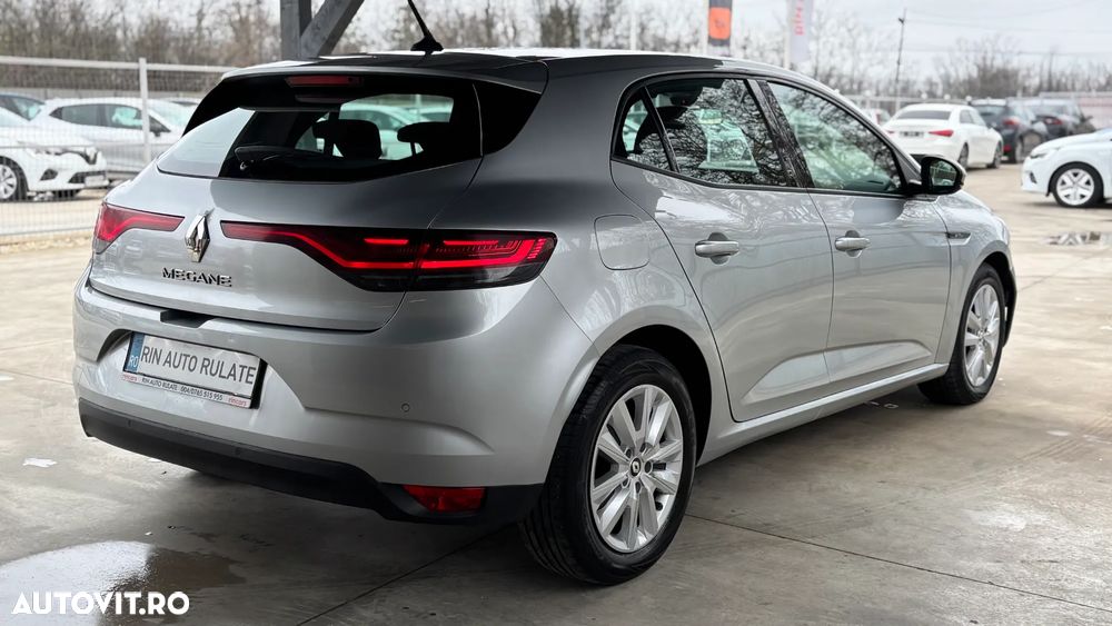 Renault Megane BLUE dCi 115 Equilibre - 7