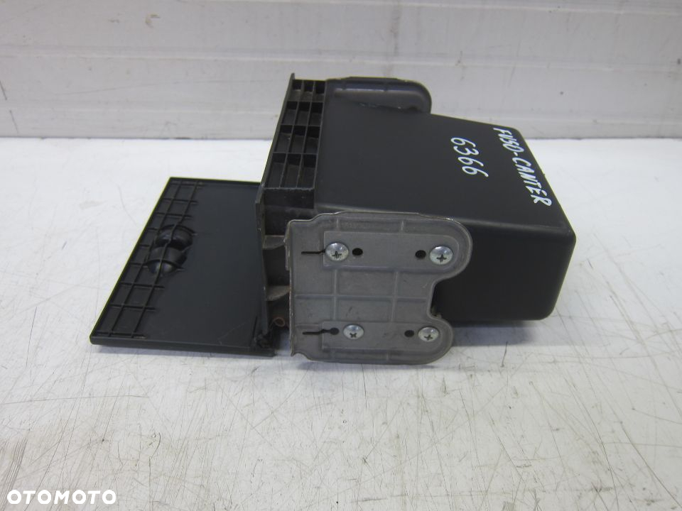mitsubishi CANTER FUSO 7C15 3.0 DID EURO5 schowek - 3