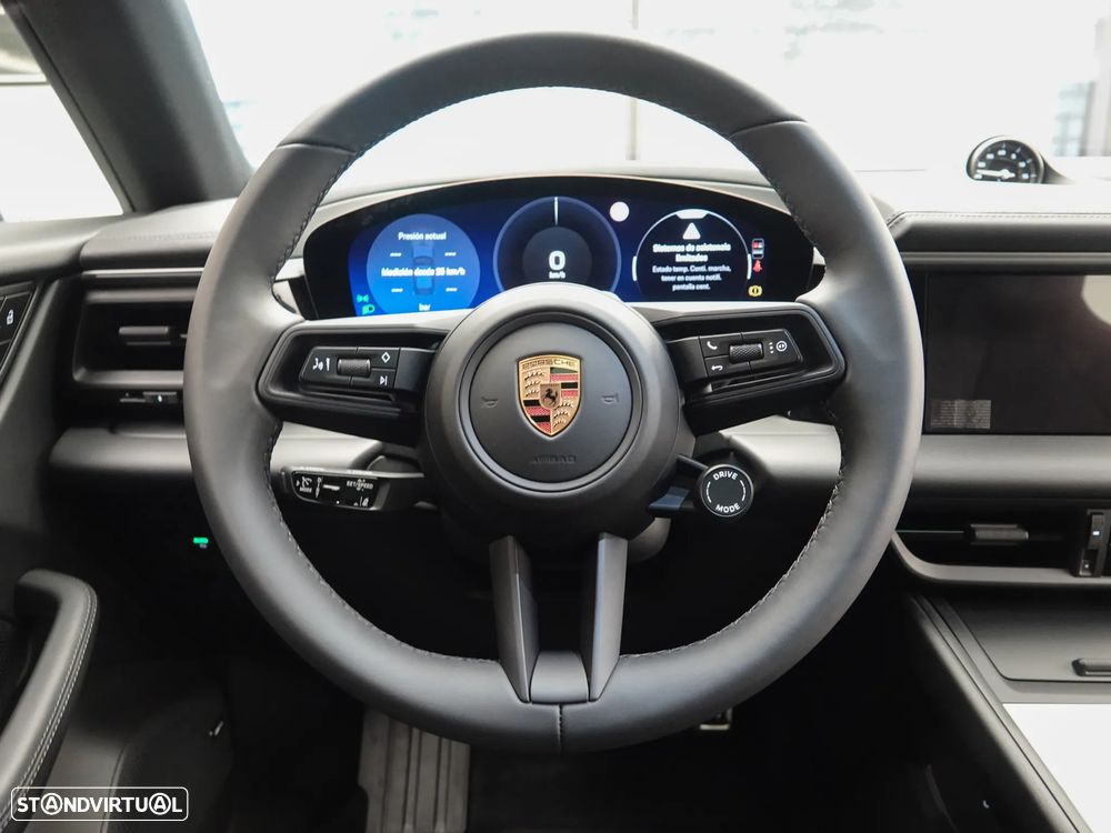 Porsche Macan Electric 4S - 29