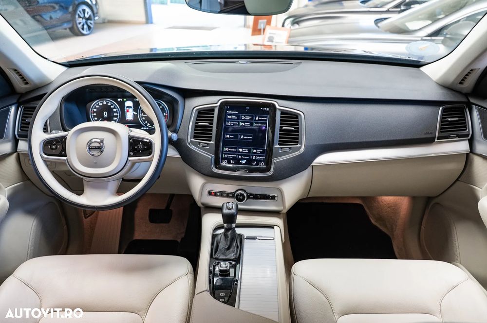 Volvo XC 90 D5 AWD Geartronic Momentum - 5