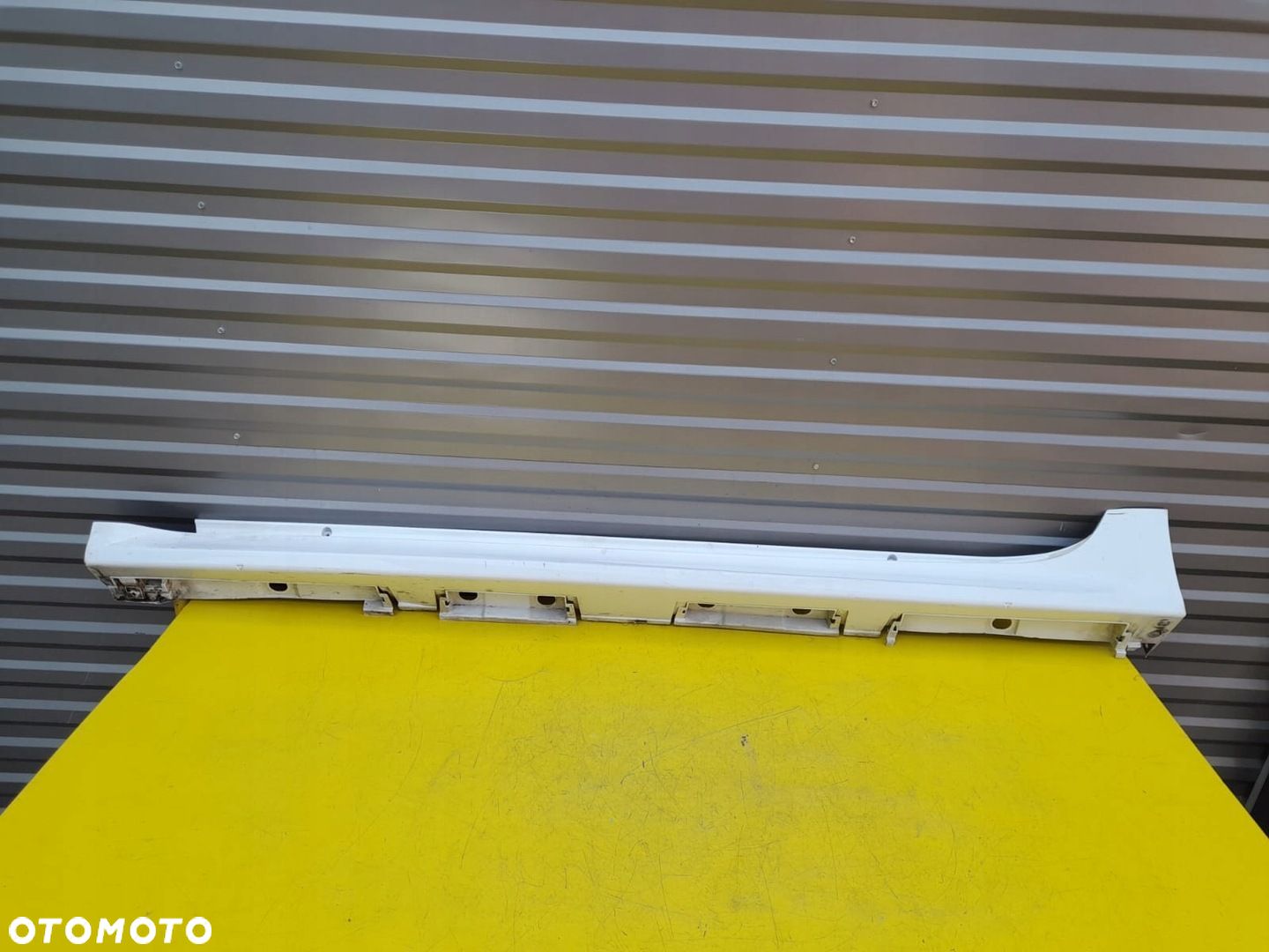 TOYOTA YARIS IV LISTWA PROGOWA LEWA 040 75860-K0080 - 1