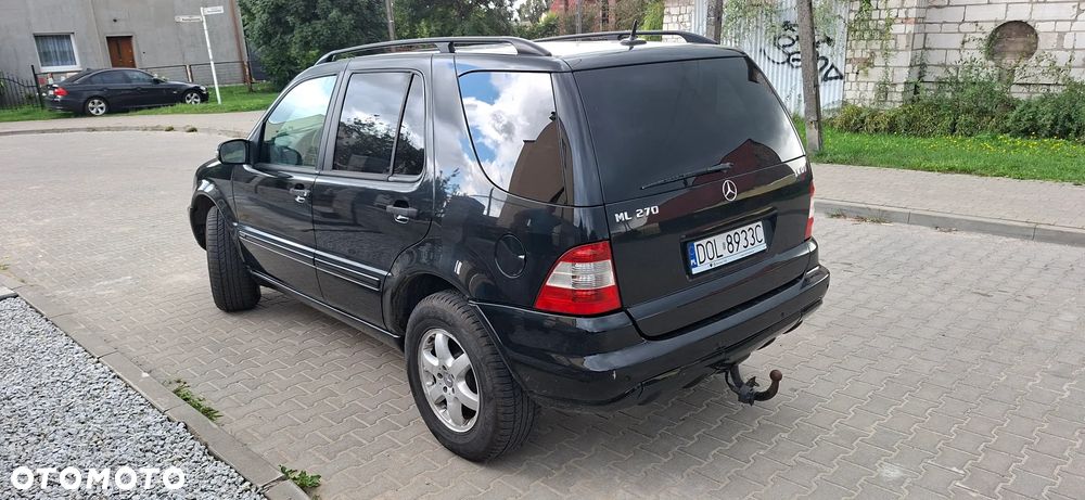 Mercedes-Benz ML - 8