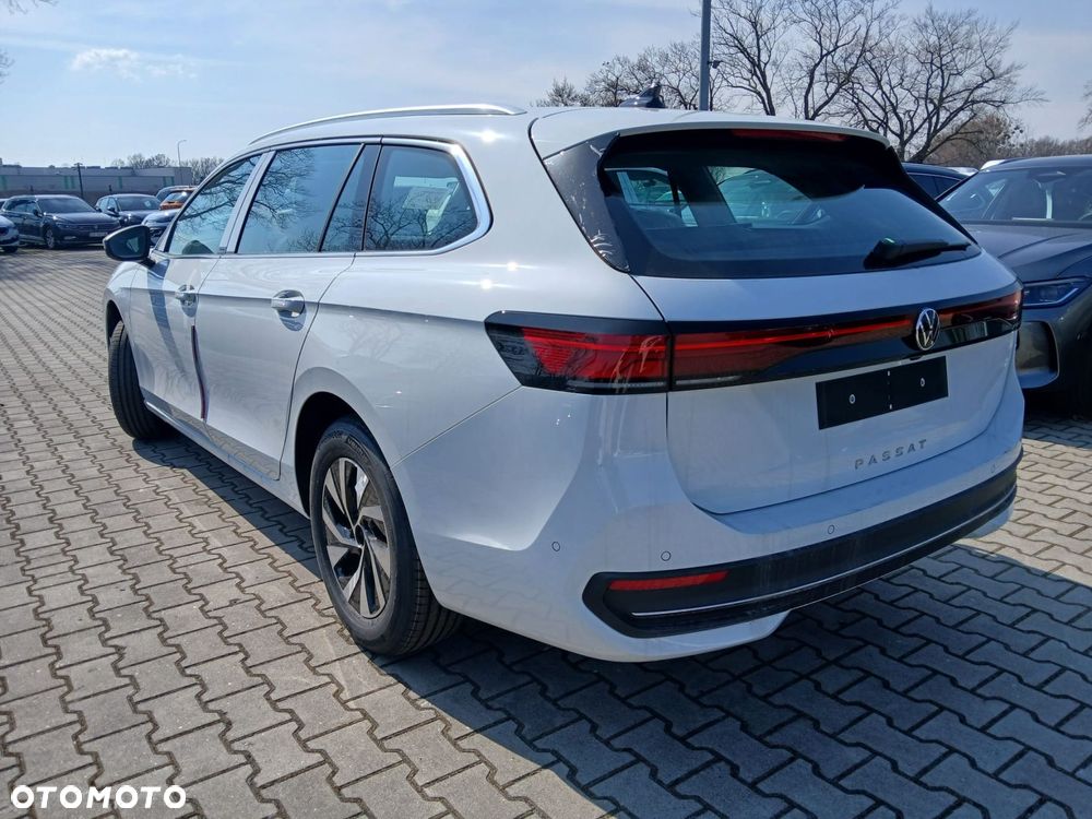 Volkswagen Passat - 7