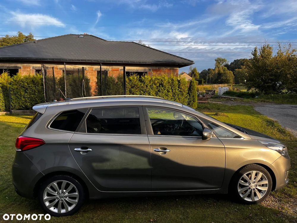 Kia Carens 1.7 CRDi 115 UEFA EURO 2016 - 2