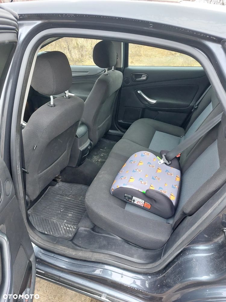 Ford Mondeo 1.8 TDCi Trend - 19