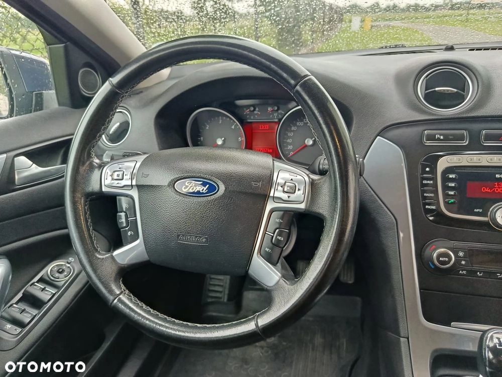 Ford Mondeo - 8