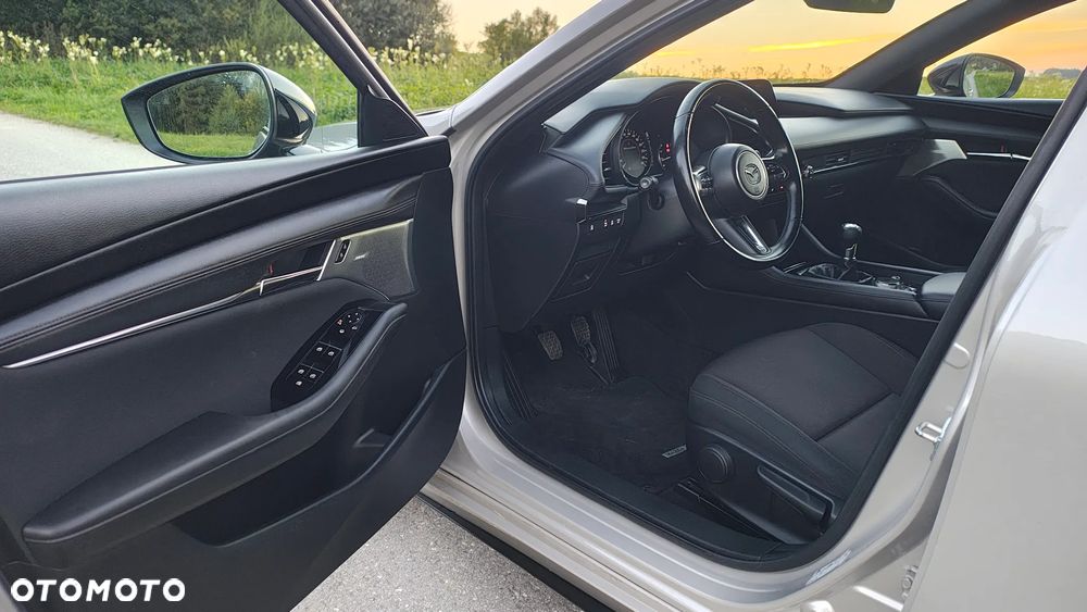 Mazda 3 e-SKYACTIV-G 2.0 M HYBRID SELECTION - 33