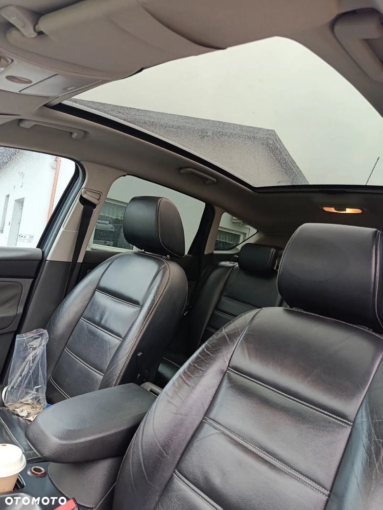Ford Kuga 2.0 TDCi Titanium FWD - 13