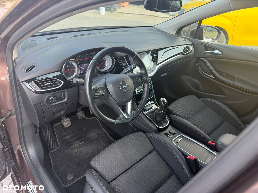 Opel Astra 1.4 Turbo Innovation - 13