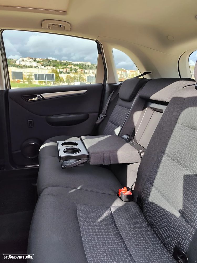 Mercedes-Benz B 200 CDI - 7