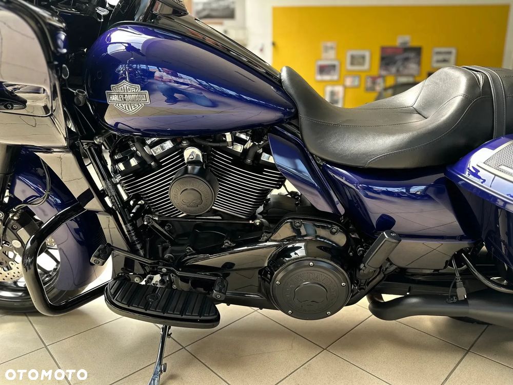 Harley-Davidson Touring Road Glide - 25