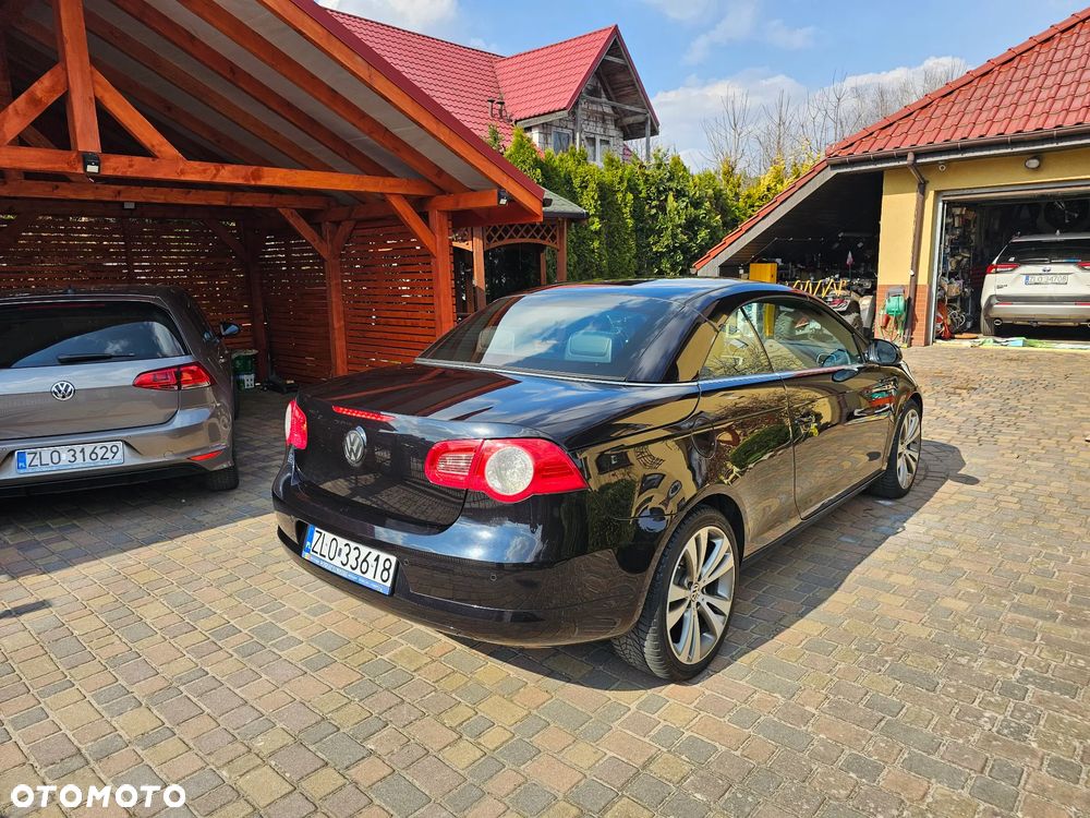 Volkswagen Eos 2.0 TDI DPF DSG Individual - 4