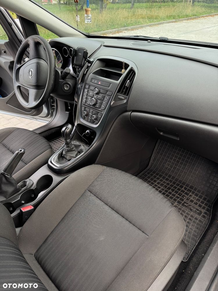 Opel Astra 1.6 - 9