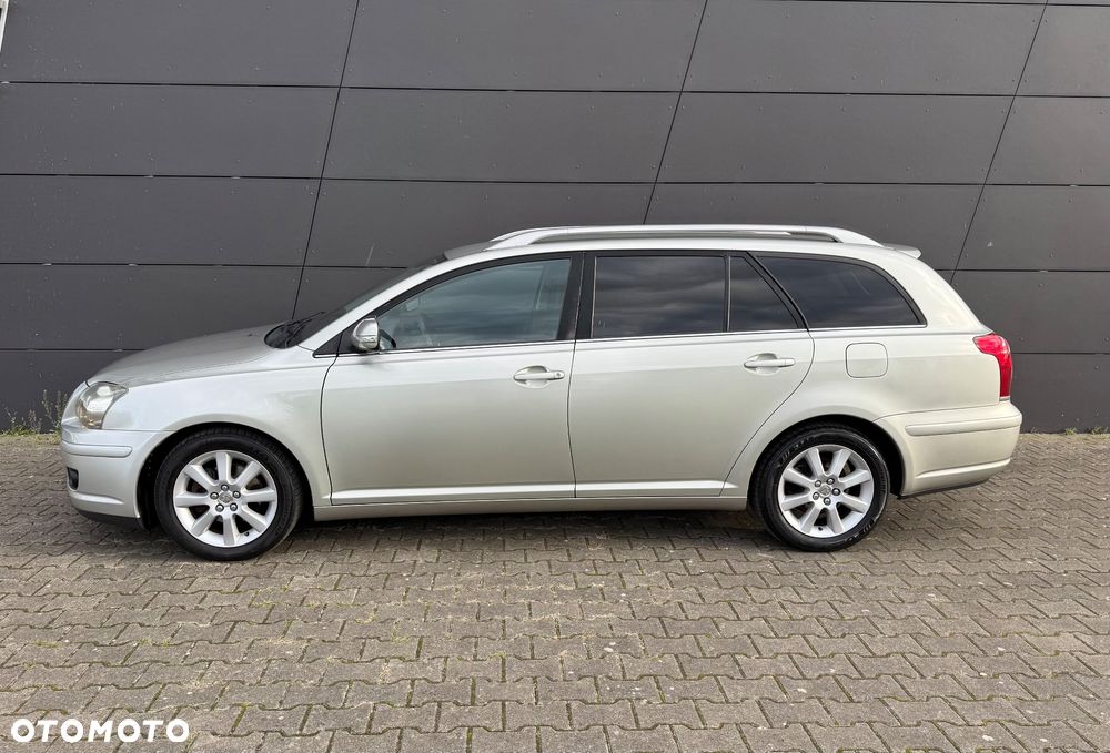 Toyota Avensis 1.8 VVT-i Combi Sol - 9