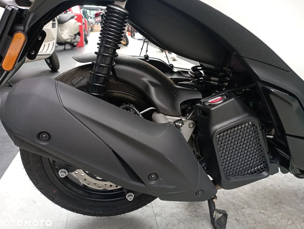 Piaggio Medley - 18