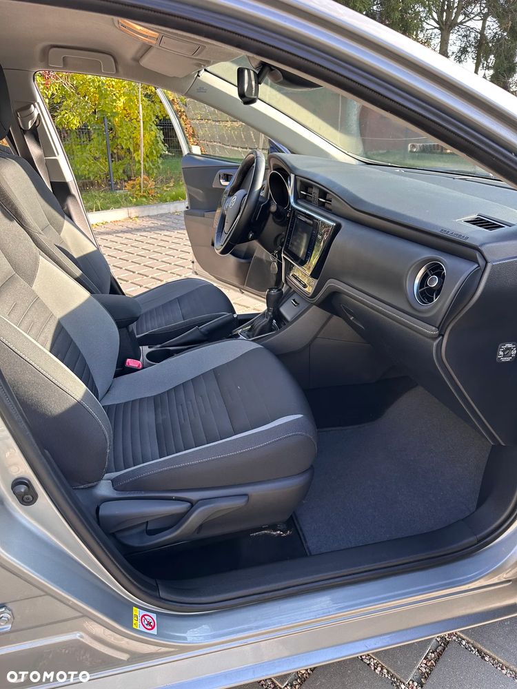 Toyota Auris 1.6 Prestige MS - 6