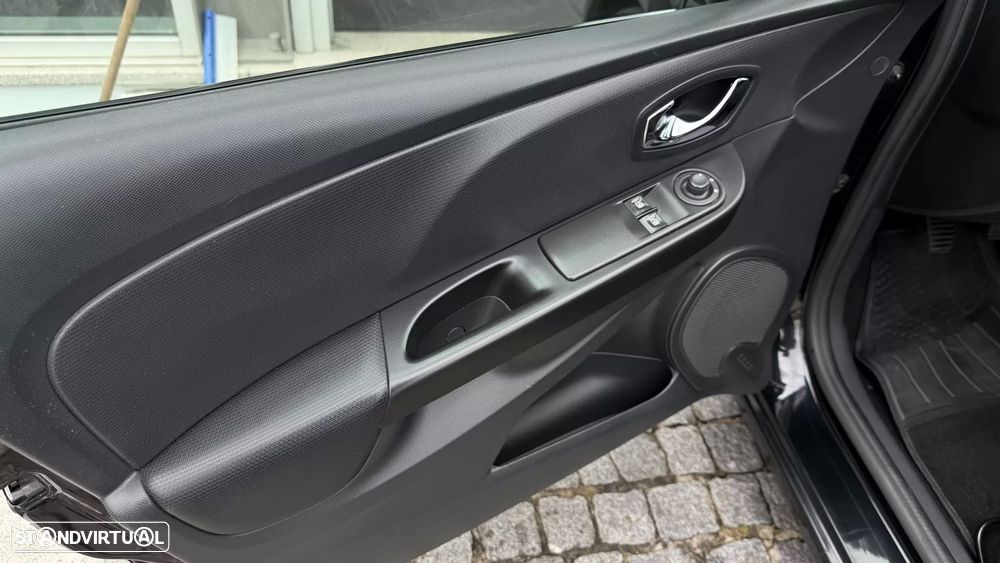 Renault Clio 0.9 TCe Limited - 21