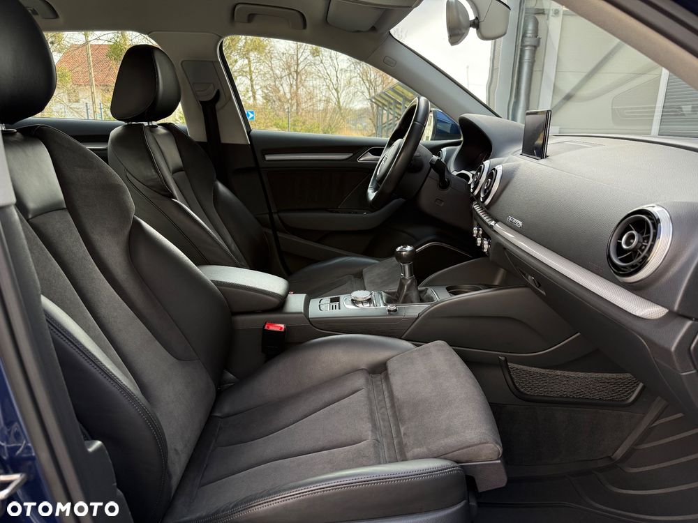 Audi A3 Sportback 2.0 TDI quattro Ambition - 17