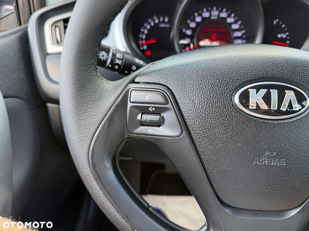 Kia Ceed 1.4 CVVT Dream Team Edition - 14