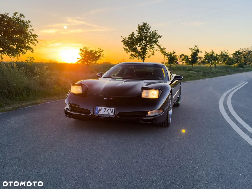Chevrolet Corvette - 2