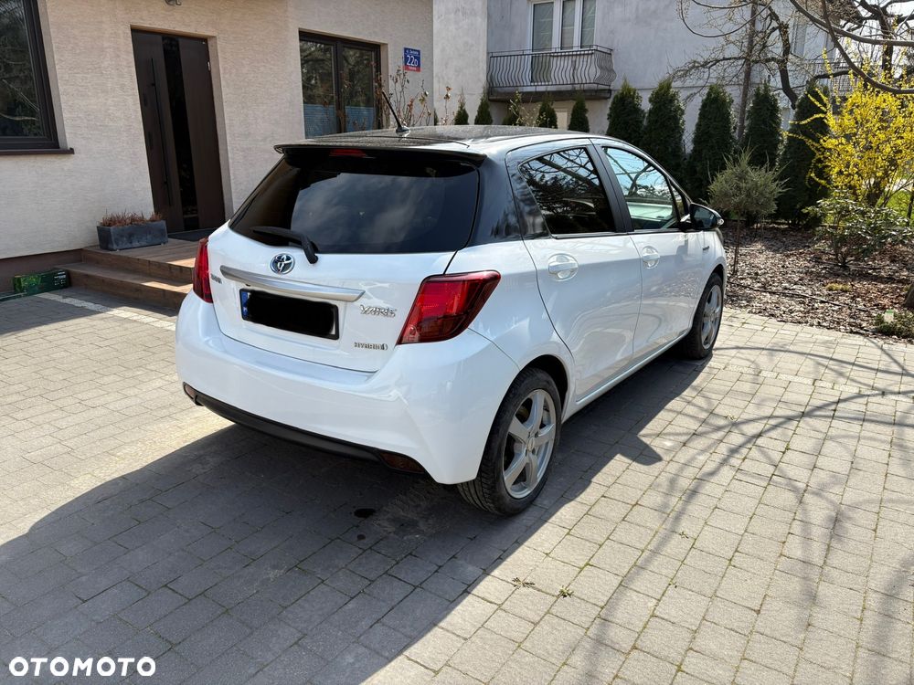 Toyota Yaris ver-hybrid-1-5-vvt--i-comfort - 3