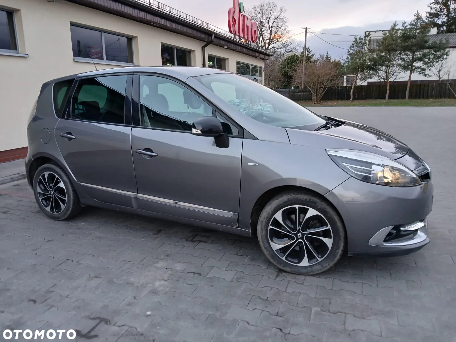 Renault Scenic - 11