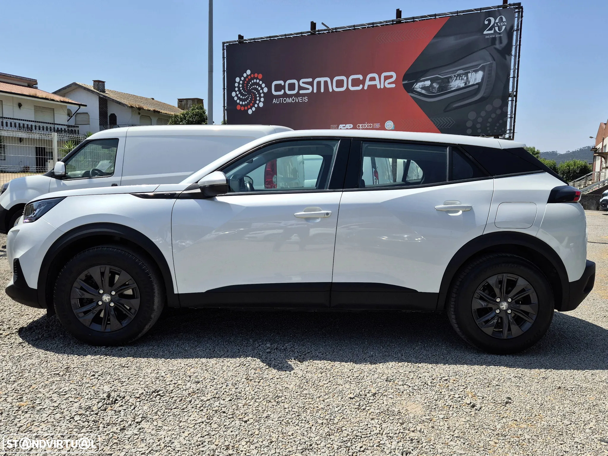 Peugeot e-2008 50 kWh Active Pack - 2