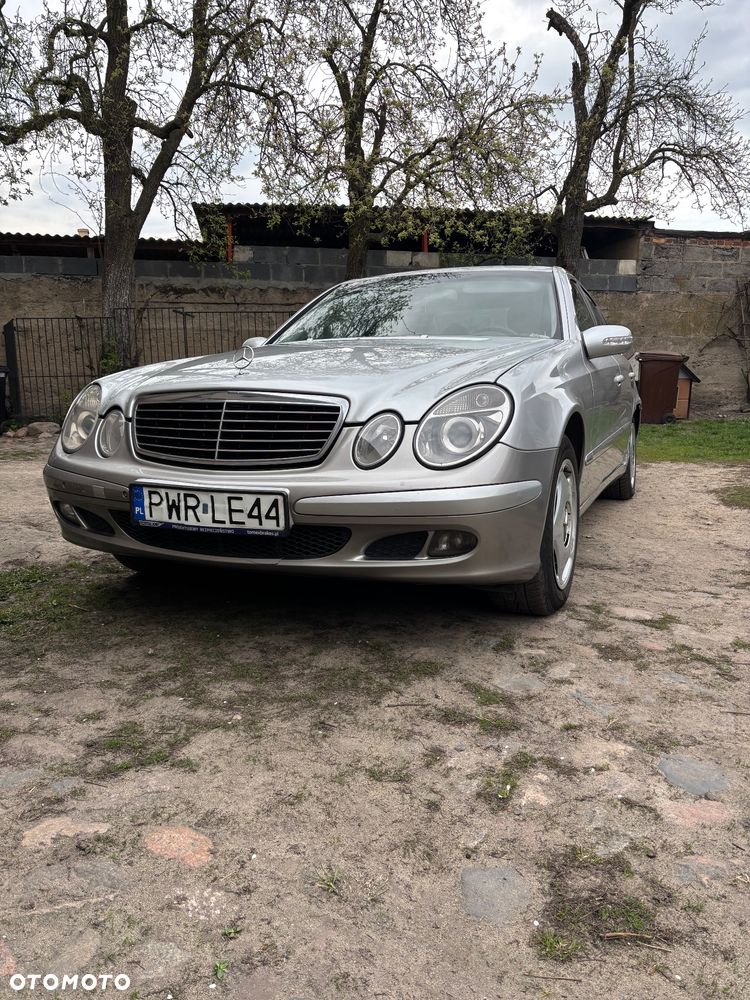Mercedes-Benz Klasa E 200 CDI Classic DPF - 2
